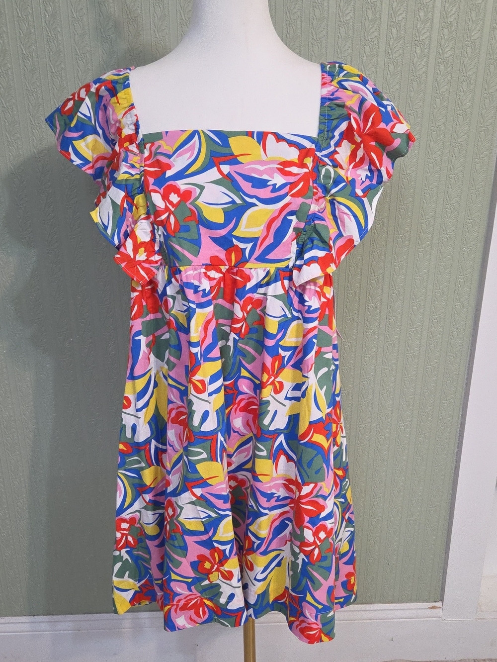Vibrant Floral Midi Dress in Multicolor